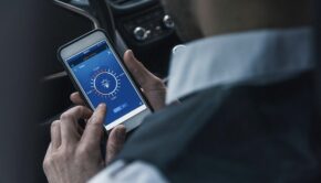 INDUSTRIA AUTOMOTRIZA, SOFTWARE, TECNOLOGIA, EY