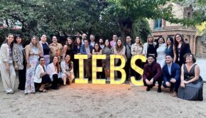 IEBS, BECAS, MUJERES, STEM