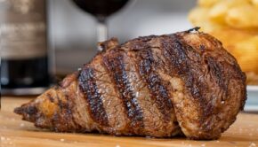 CAMBALACHE, RESTAURANTE, ASADO, CARNE ARGENTINA, 10 DE MAYO, MAMÁ